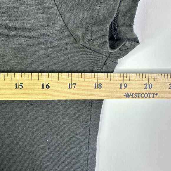 Red Canoe Top Women M Gray Cotton Classic Tee Round Neck Canada Maple Leaf NWOT - Picture 6 of 8